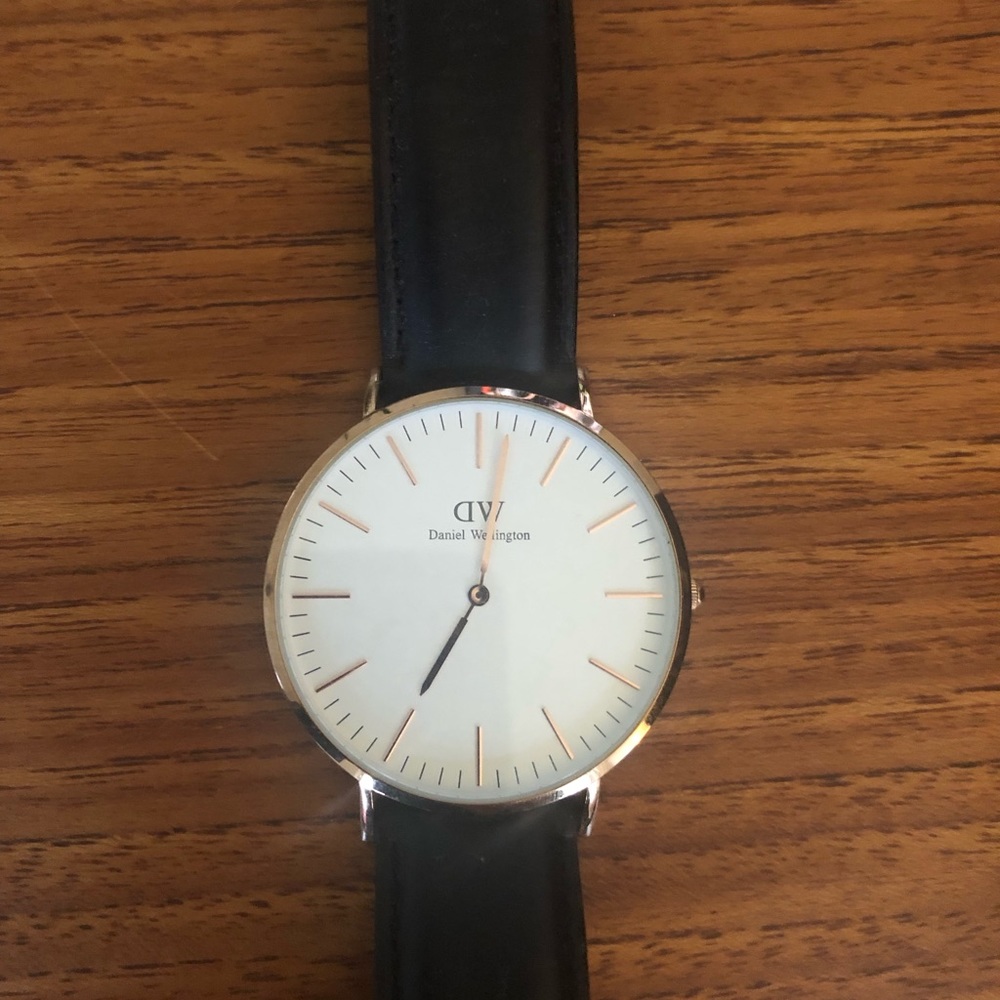 Daniel Wellington rose gold large face watch
